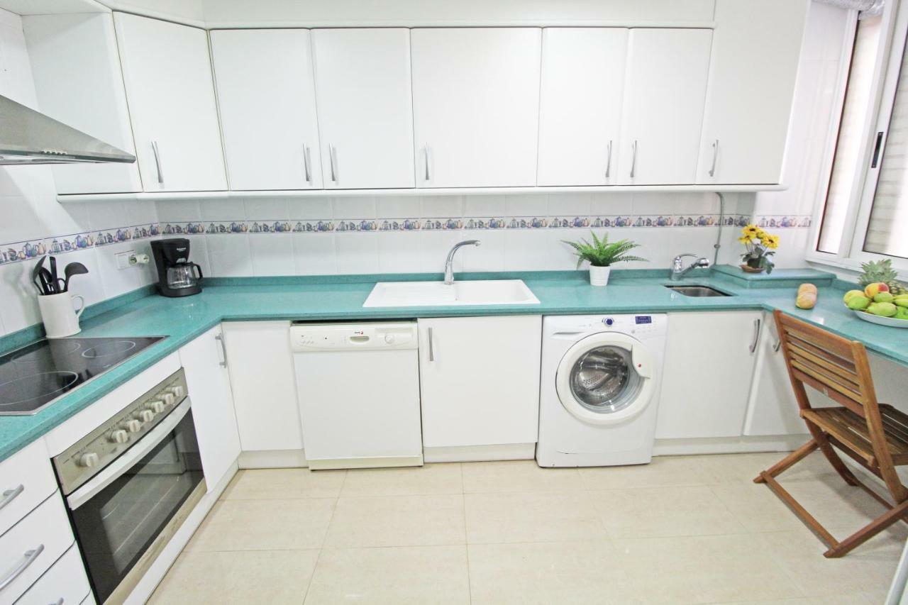 1A Linea Playa San Juan. Vistas. Piscina. Bbq. Gym Lejlighed El Campello Eksteriør billede